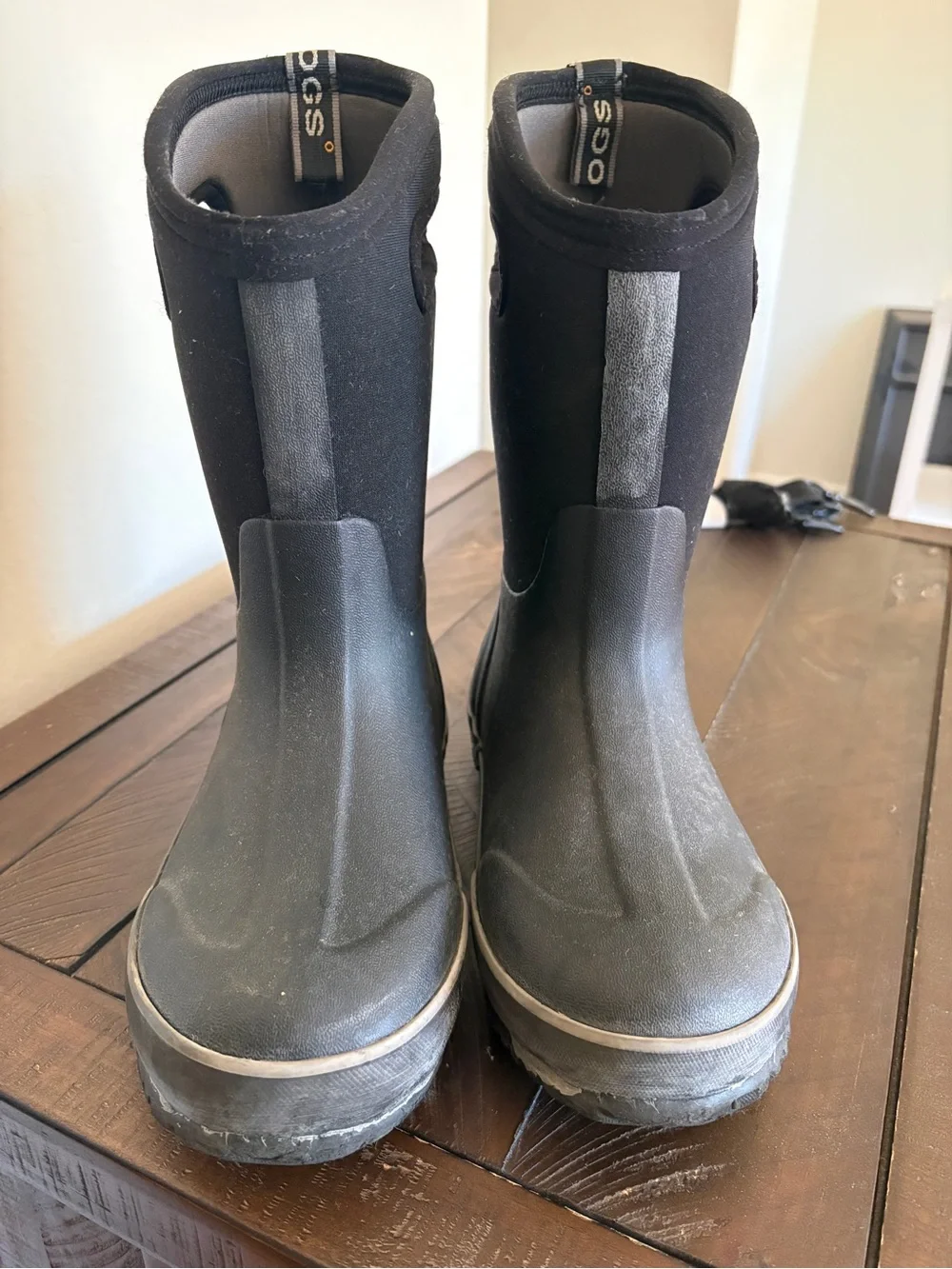 Bogs Kids Black Waterproof Pull-On Winter Boots